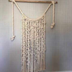 Neutral Cream Macramรฉ Wall Tapestry - Boho Textile Hanging